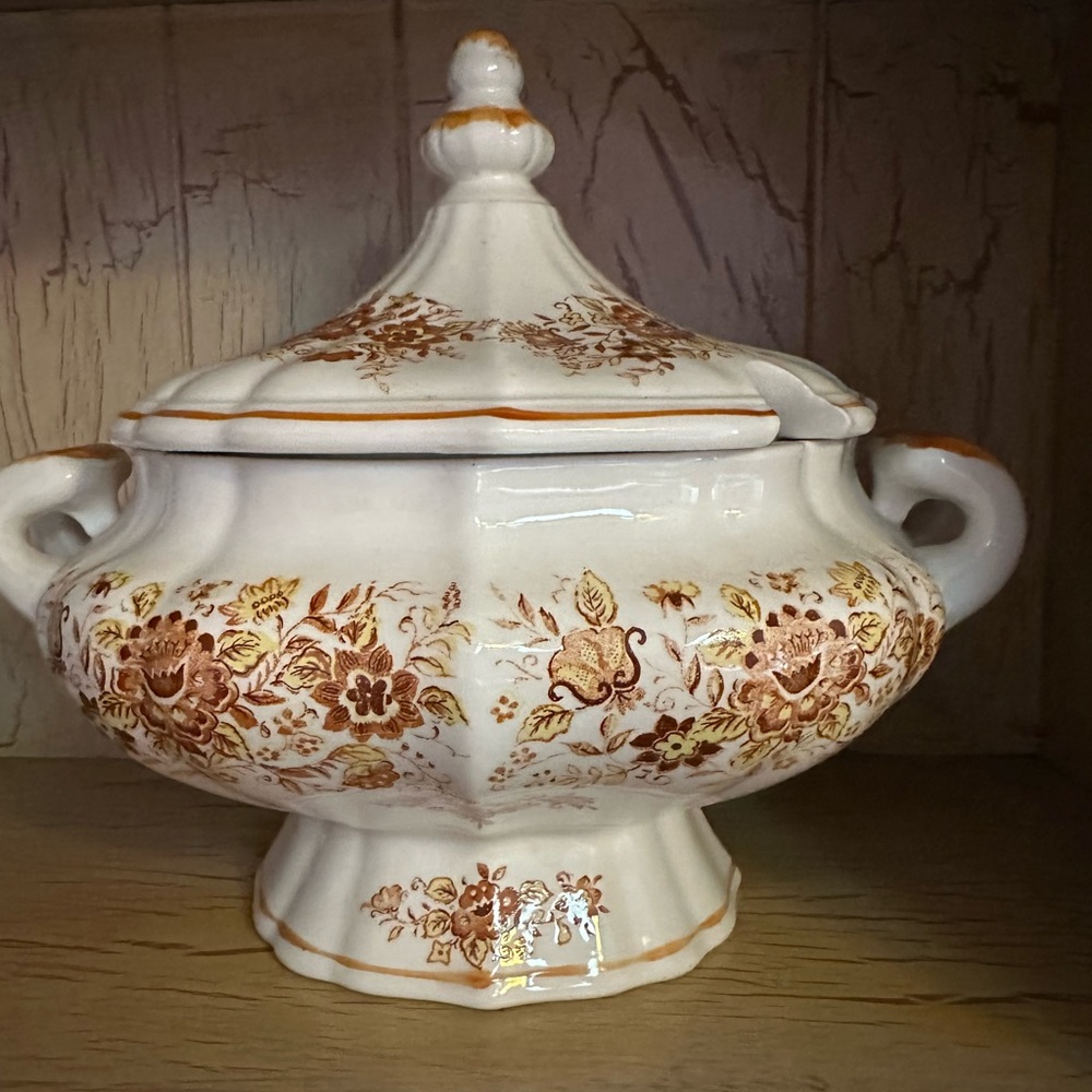 Tureen